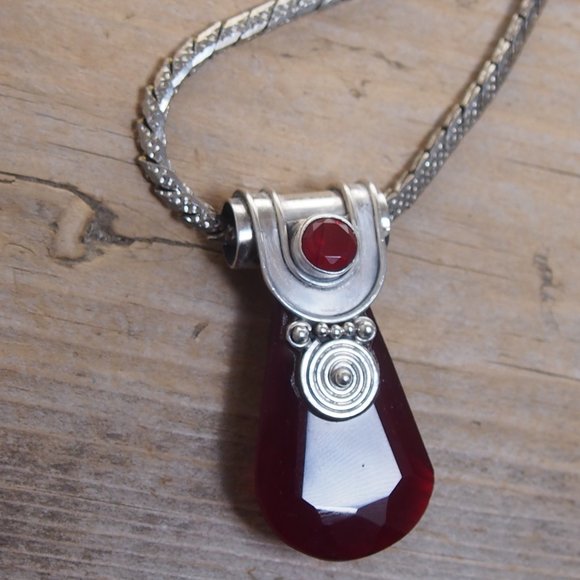 Vintage Jewelry - Unique Sterling Silver Red Glass Pendant Necklace